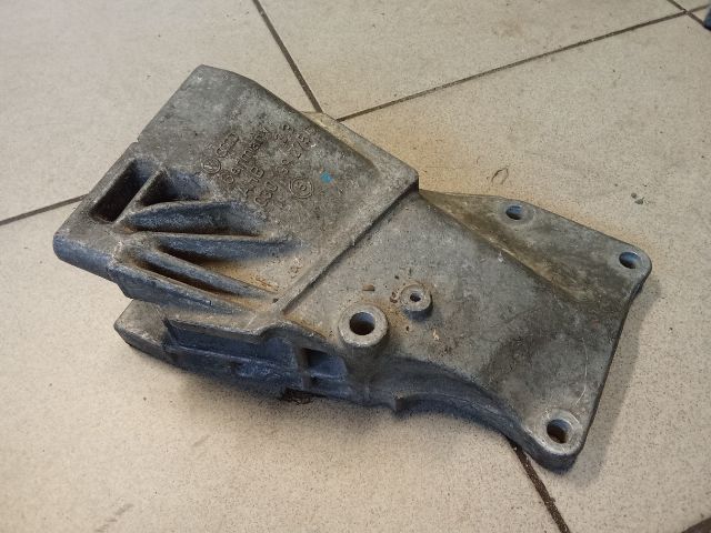 bontott VW POLO IV Motor Tartó Bak (Pozíciófüggetlen)