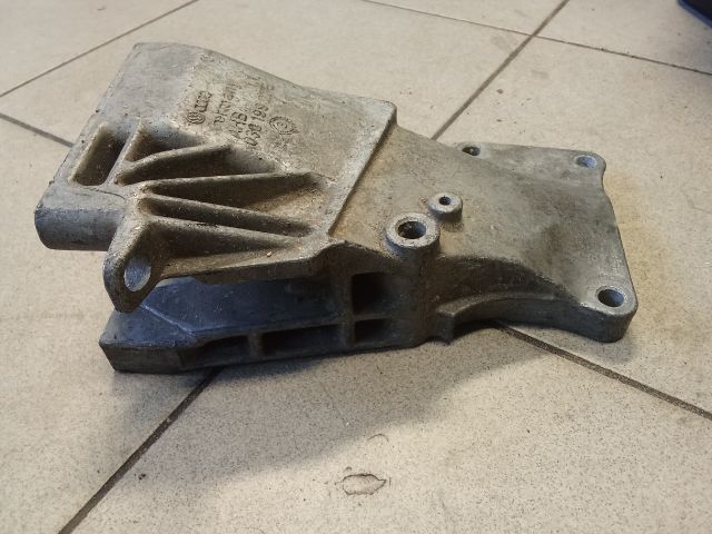 bontott VW POLO IV Motor Tartó Bak (Pozíciófüggetlen)