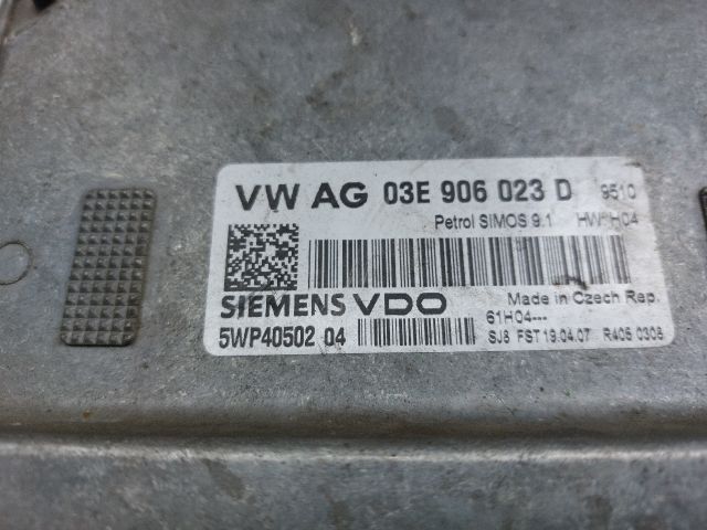 bontott VW POLO IV Motorvezérlő