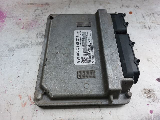 bontott VW POLO IV Motorvezérlő