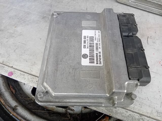 bontott VW POLO IV Motorvezérlő