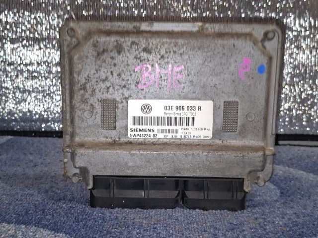 bontott VW POLO IV Motorvezérlő