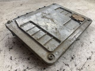 bontott VW POLO IV Motorvezérlő