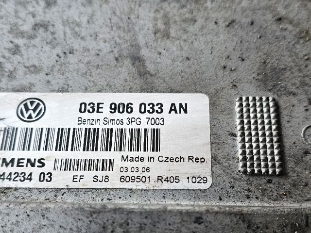 bontott VW POLO IV Motorvezérlő