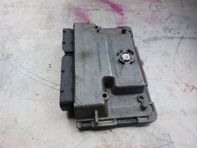 bontott VW POLO IV Motorvezérlő