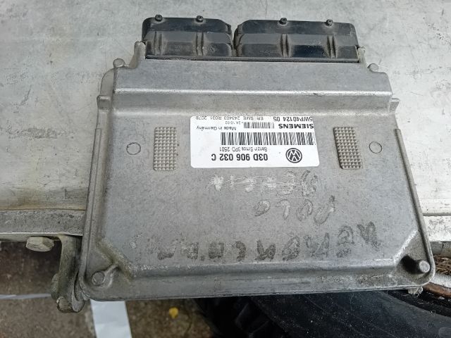 bontott VW POLO IV Motorvezérlő