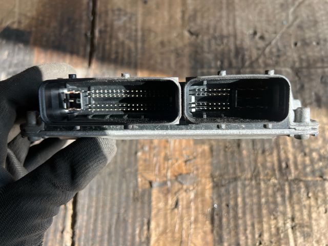 bontott VW POLO IV Motorvezérlő