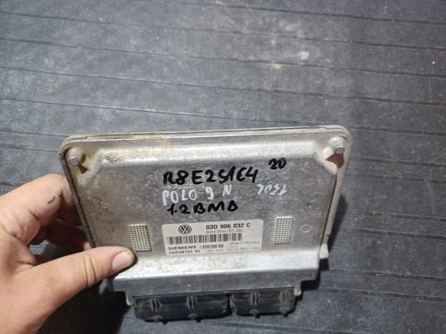 bontott VW POLO IV Motorvezérlő