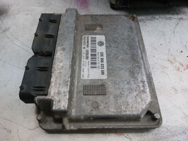 bontott VW POLO IV Motorvezérlő