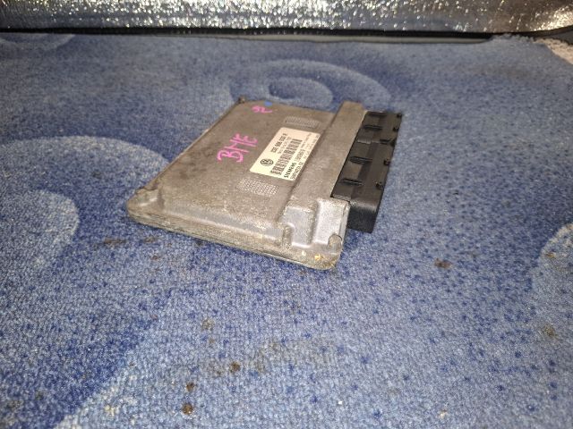 bontott VW POLO IV Motorvezérlő