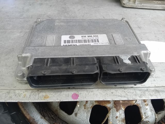 bontott VW POLO IV Motorvezérlő