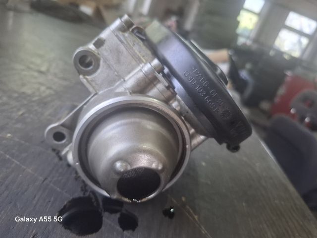 bontott VW POLO IV Olajszivattyú