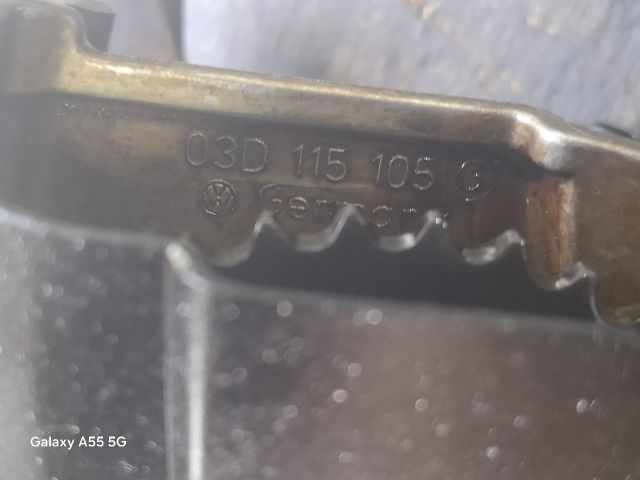 bontott VW POLO IV Olajszivattyú