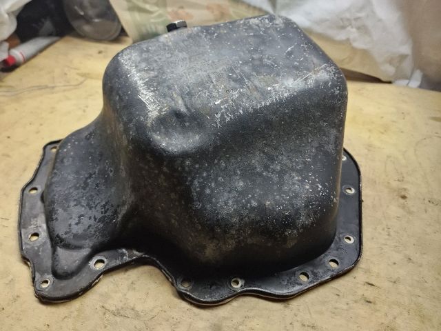 bontott VW POLO IV Olajteknő