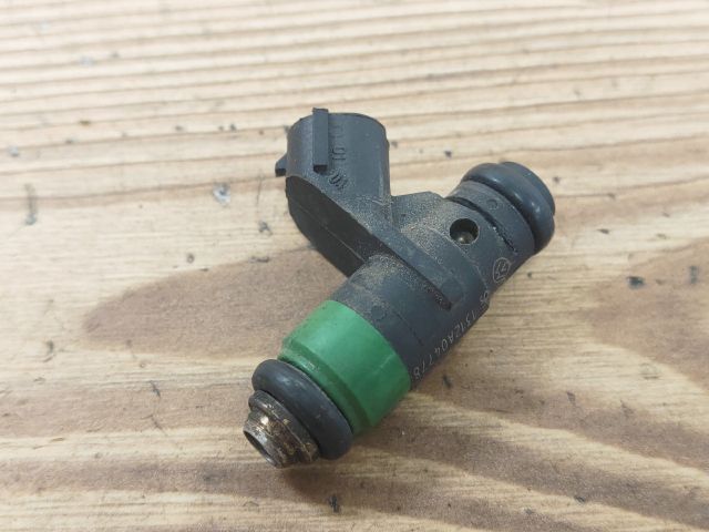 bontott VW POLO IV Porlasztó (1 db)