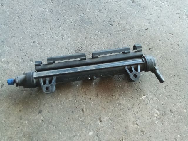 bontott VW POLO IV Porlasztó Sor / Híd