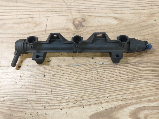 bontott VW POLO IV Porlasztó Sor / Híd