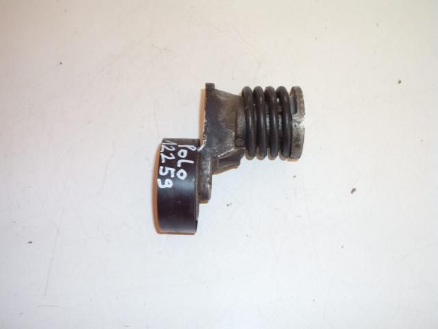 bontott VW POLO IV Szíjfeszítő Görgő