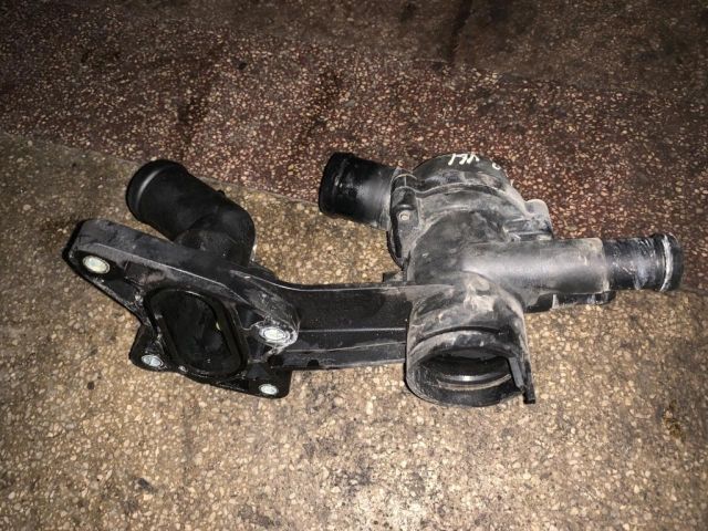 bontott VW POLO IV Termosztátház