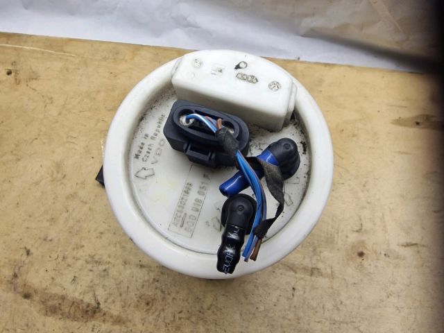 bontott VW POLO IV Üzemanyag Szivattyú