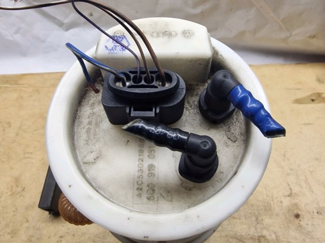 bontott VW POLO IV Üzemanyag Szivattyú