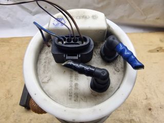 bontott VW POLO IV Üzemanyag Szivattyú