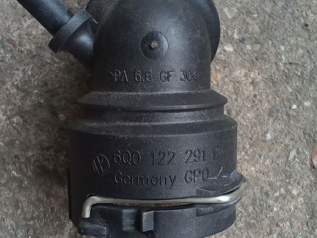 bontott VW POLO IV Vízcső