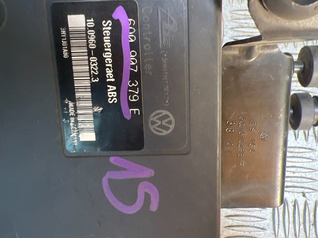 bontott VW POLO IV ABS Kocka