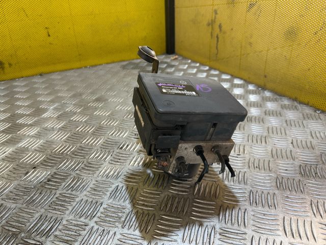 bontott VW POLO IV ABS Kocka