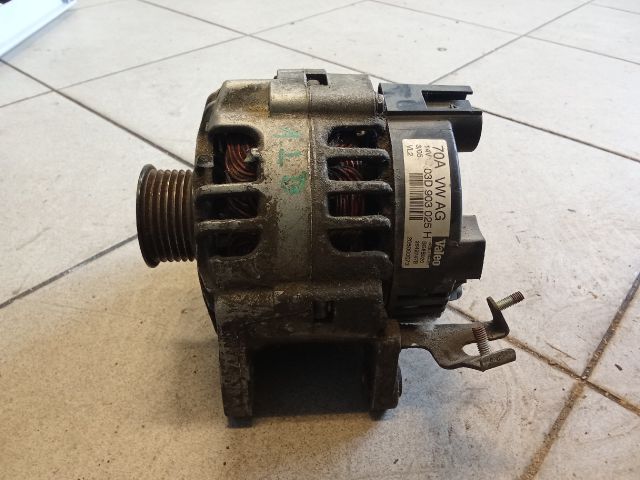 bontott VW POLO IV Generátor