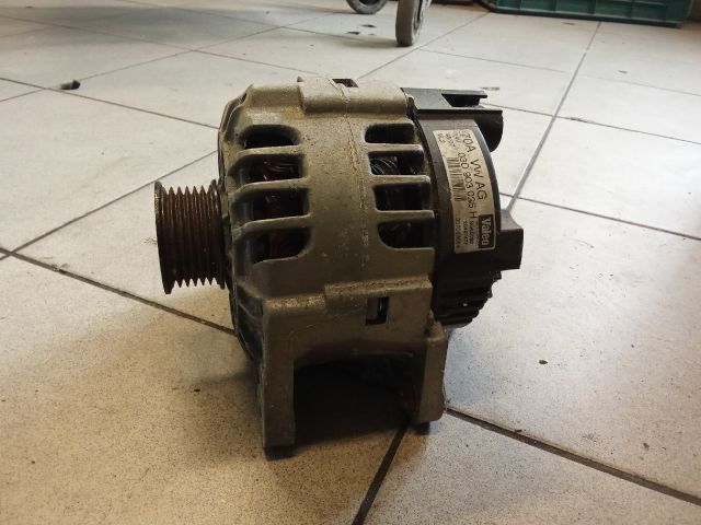 bontott VW POLO IV Generátor