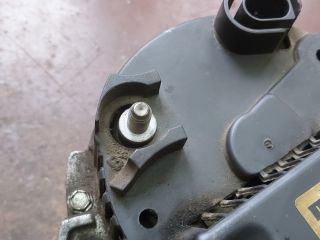 bontott VW POLO IV Generátor