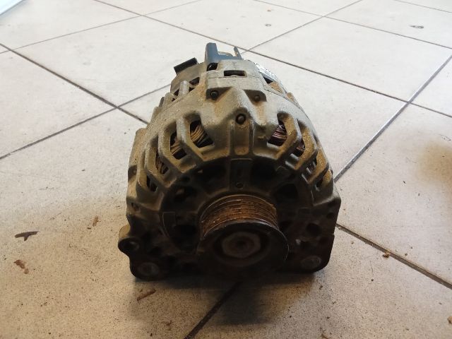 bontott VW POLO IV Generátor