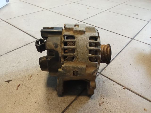 bontott VW POLO IV Generátor