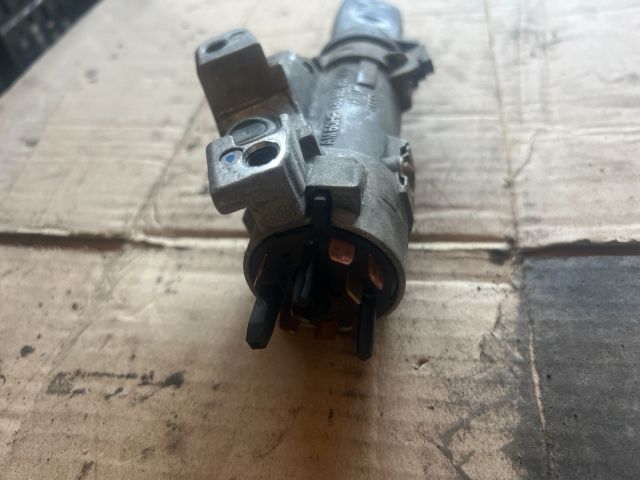 bontott VW POLO IV Gyújtáskapcsoló