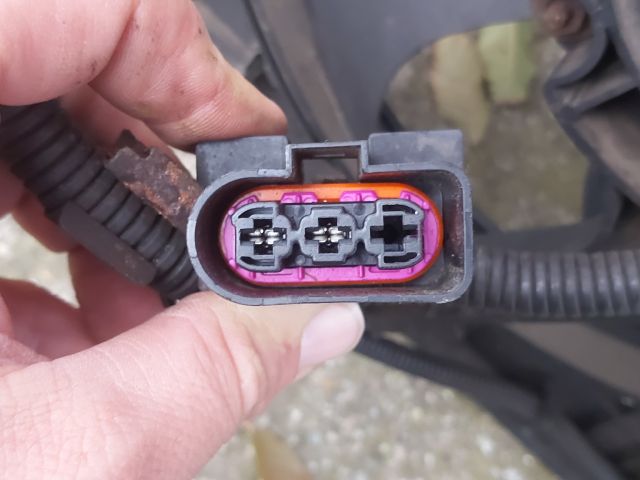 bontott VW POLO IV Hűtőventilátor