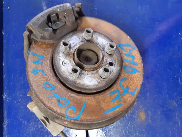 bontott VW POLO IV Jobb első Csonkállvány Kerékaggyal