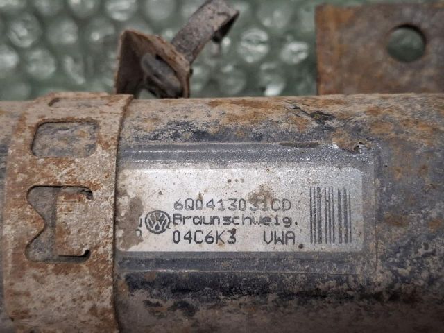 bontott VW POLO IV Jobb első Gólyaláb (Lengécsillapító, Rugó)