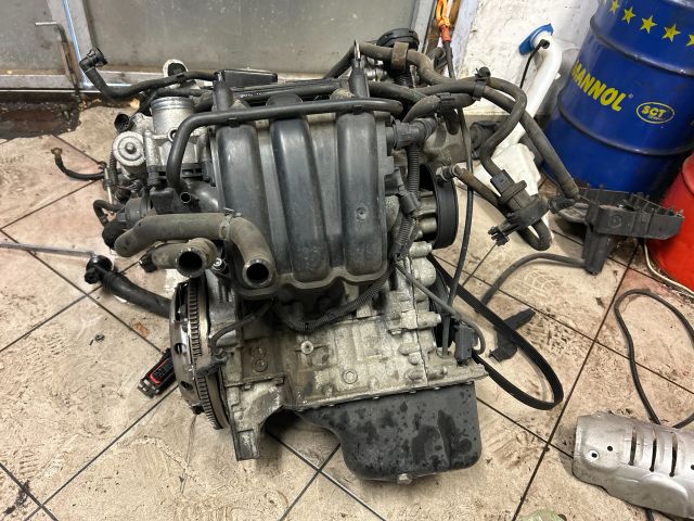 bontott VW POLO IV Komplett Motor (Segédberendezésekkel)