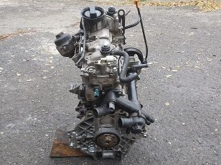 bontott VW POLO IV Motor (Fűzött blokk hengerfejjel)