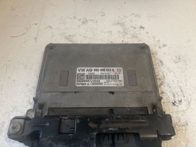 bontott VW POLO IV Motorvezérlő