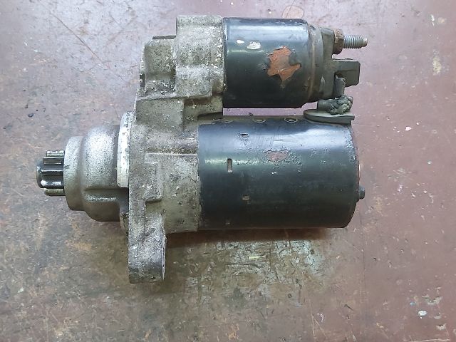 bontott VW POLO IV Önindító