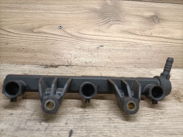 bontott VW POLO IV Porlasztó Sor / Híd