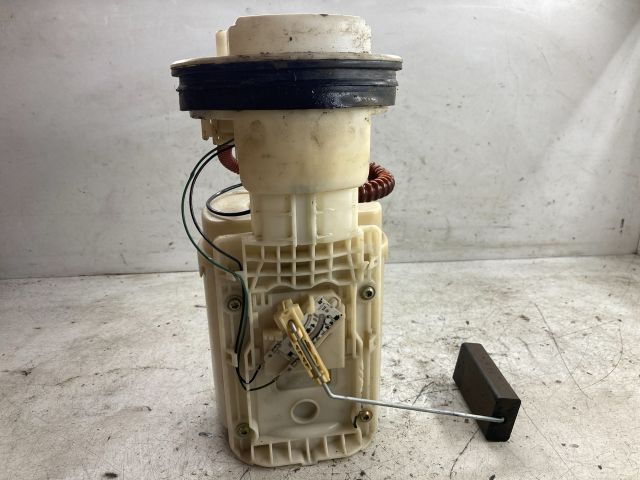 bontott VW POLO IV Üzemanyag Szivattyú