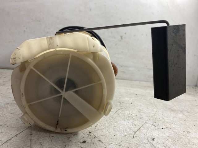 bontott VW POLO IV Üzemanyag Szivattyú