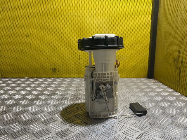 bontott VW POLO IV Üzemanyag Szivattyú