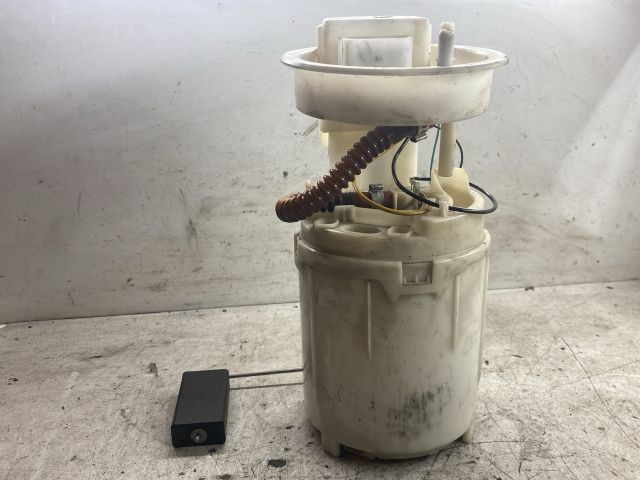 bontott VW POLO IV Üzemanyag Szivattyú