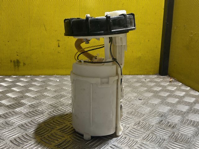 bontott VW POLO IV Üzemanyag Szivattyú