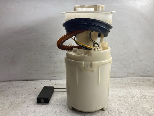 bontott VW POLO IV Üzemanyag Szivattyú