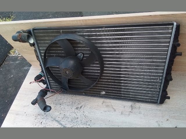 bontott VW POLO IV Vízhűtő Radiátor (Nem klímás)